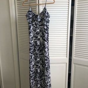 Mossimo black and white maxi 🤍🖤 M